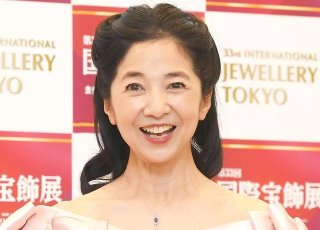 【写真】63歳の有名女優　ボルダリングに挑戦　驚き綺麗すぎ