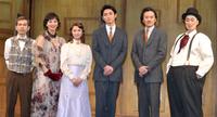 舞台「ＳＬＡＰＳＴＩＣＫＳ」のフォトセッションに出席した（左から）マギー、壮一帆、桜井玲香、木村達成、小西遼生、金田哲＝東京・日比谷、シアタークリエ