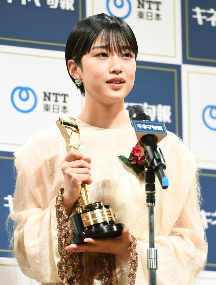 　新人女優賞に輝いた河合優実（撮影・園田高夫）