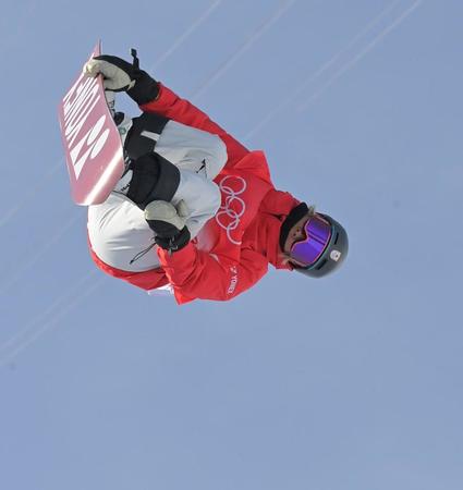 　エアを決める戸塚優斗（１１日）