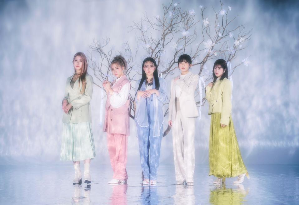 Ｌｉｔｔｌｅ　Ｇｌｅｅ　Ｍｏｎｓｔｅｒの（左から）かれん、ＭＡＹＵ、芹奈、ｍａｎａｋａ、アサヒ