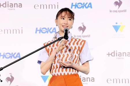 喜びを語る松本まりか