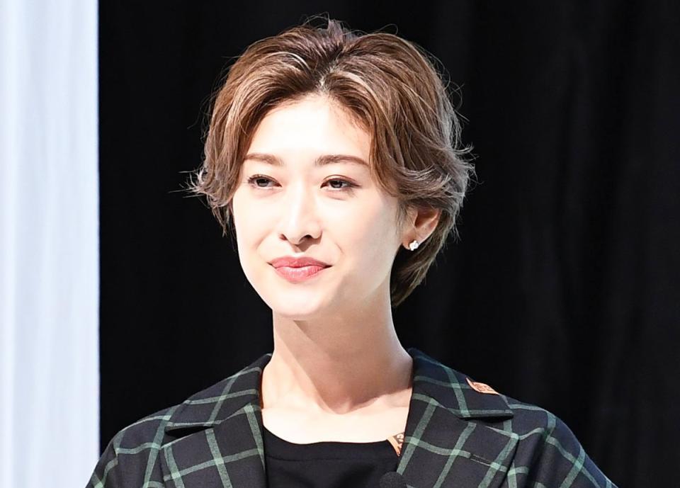 山田優 １７歳ギャル時代のプリクラ 茶髪女優が一緒にキメポーズ 今くら 騒然 芸能 デイリースポーツ Online