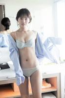 　森日菜美がお気に入りにあげたランジェリーショット（中山雅文／講談社）
