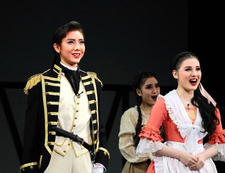 　宝塚音楽学校「第１０８期生　文化祭＝宝塚バウホール