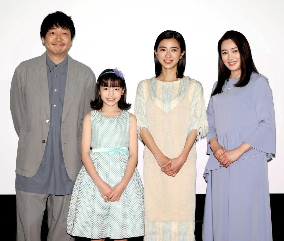 　連続テレビ小説「ちむどんどん」への思いを語った（左から）大森南朋、稲垣来泉、黒島結菜、仲間由紀恵