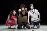 舞台稽古を行う（左から）木南晴夏、柿澤勇人、ウエンツ瑛士＝東京国際フォーラム（撮影・岩田えり）