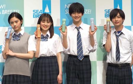 「ＮＥＷ！ＳＥＡ　ＢＲＥＥＺＥ！発表会」に出席した（左から）安斉星来、福山絢水、高橋文哉、曽田陵介＝東京・渋谷ヒカリエ