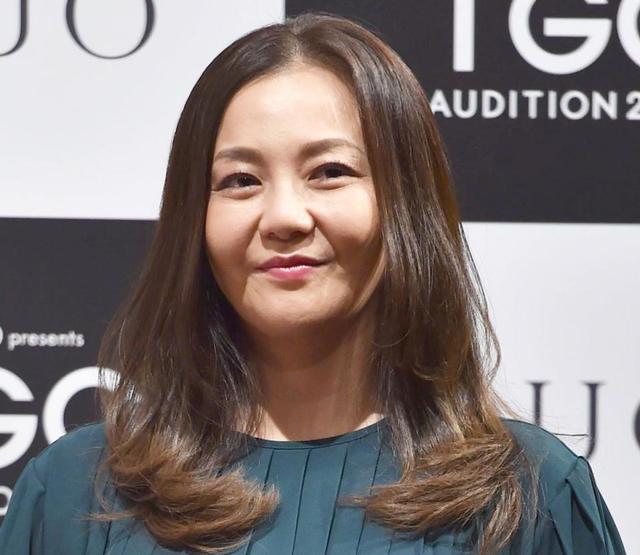華原朋美 お下げ髪の２歳息子とチュ 主人に激写され 髪は生まれて一度も切らず 芸能 デイリースポーツ Online