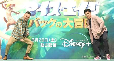 　イベントに登場した太田光（左）と小島よしお＝品川ザ・グランドホール（撮影・三好信也）