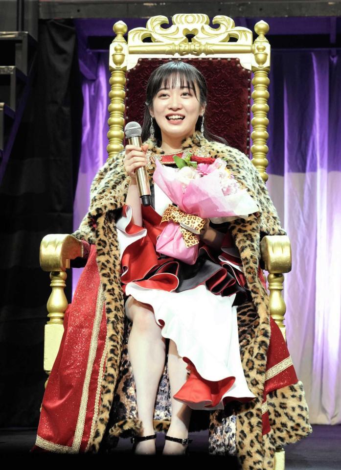 　１位に輝いた川上千尋（Ｃ）ＮＭＢ４８