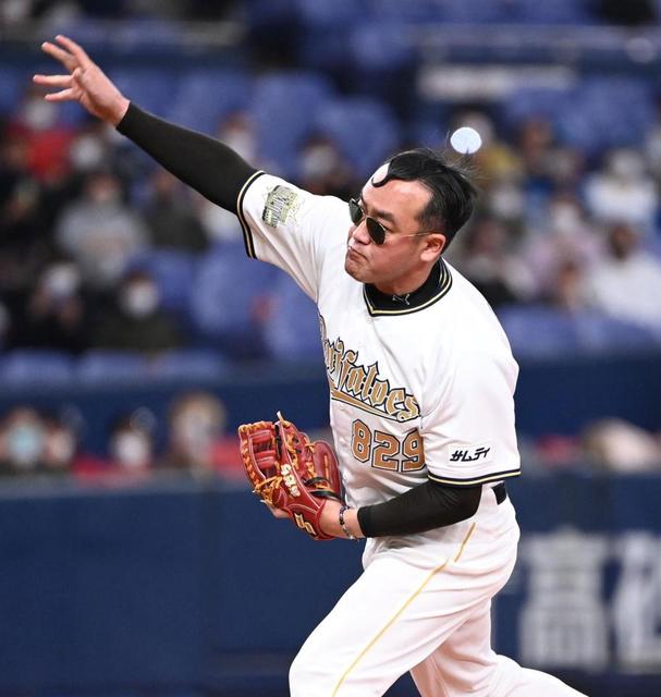 オリックスファンのたむけんが始球式 新庄ビッグボスの拍手に感謝 あの人ええ人やなぁ 芸能 デイリースポーツ Online