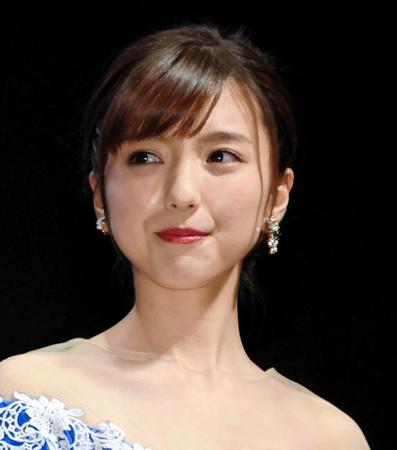 　真野恵里菜