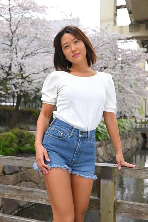 　プロボディボーダーとグラビアの“二刀流”で活躍する白波瀬海来（撮影・棚橋慶太）