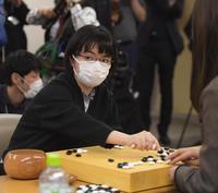 　藤沢里菜名人に敗れた仲邑菫二段＝東京・日本棋院（撮影・金田祐二）