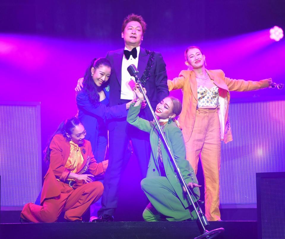香取慎吾「ただいま明治座！感謝です」 「二〇二二年四月特別公演 東京