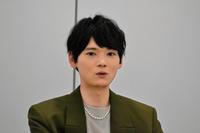 舞台「室温～夜の音楽～」の取材会に参加した古川雄輝