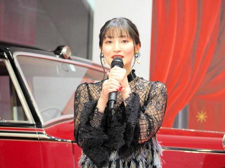 　「特別展　かぐや様は告らせたい」の内覧会に出席した古賀葵（ｃ）赤坂アカ／集英社・かぐや様は告らせたい製作委員会