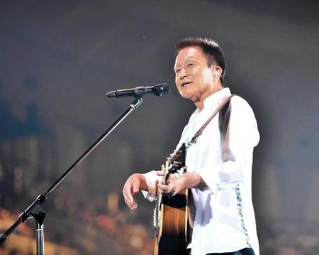 　８年ぶりにオリジナルアルバムをリリースする小田和正