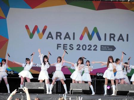 　コンサートで盛り上がるＮＭＢ４８