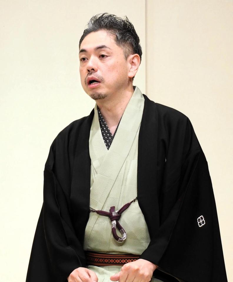 　会見に出席した桂春蝶