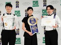 イベントに登場した（左から）畠中悠、黒木瞳、伊藤俊介＝都内