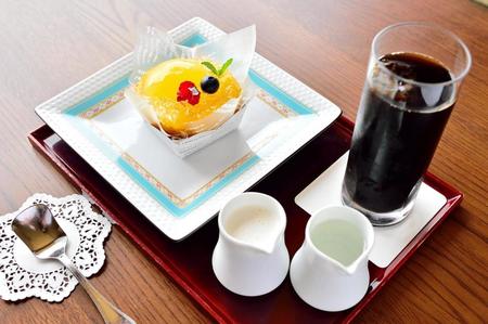 　藤井聡太棋聖が注文した「なるとオレンジ」と「アイスコーヒー」＝日本将棋連盟提供