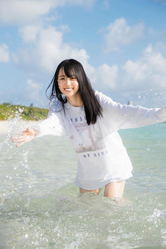 　乃木坂４６・賀喜遥香１ｓｔ写真集「まっさら」の公開写真（ｃ）新潮社／菊地泰久