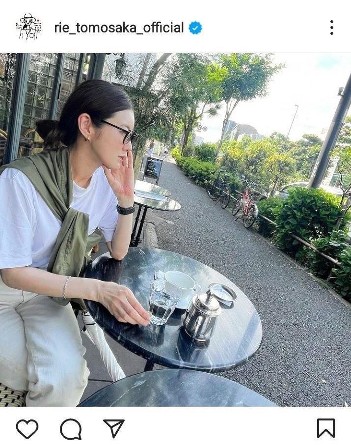 ともさかりえのインスタグラム＠ｒｉｅ＿ｔｏｍｏｓａｋａ＿ｏｆｆｉｃｉａｌより