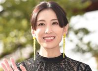 雛形あきこ＝２０２１年４月撮影