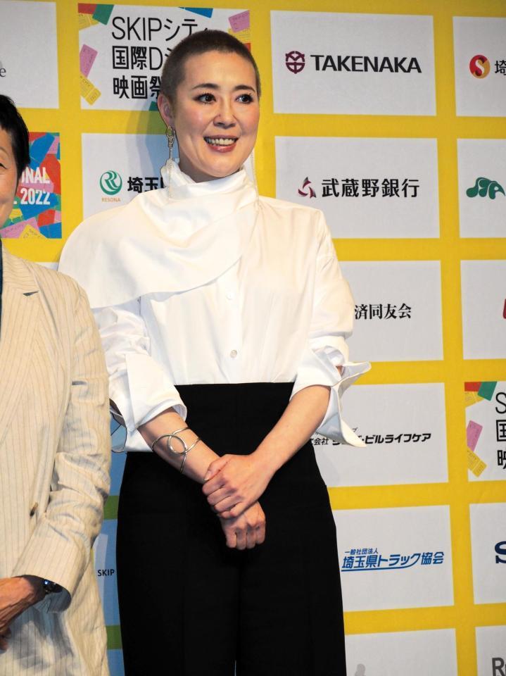 　イベントに登壇した寺島しのぶ＝都内