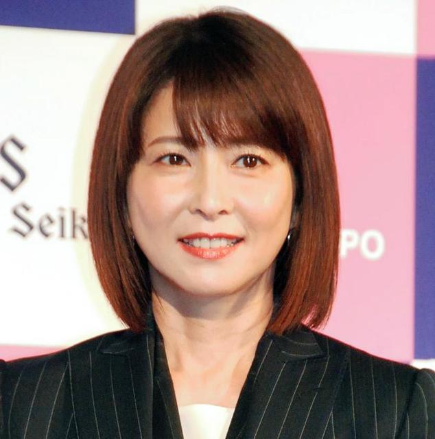 森高千里 ５３歳でも変わらぬ美貌 いつまでも可愛い 脚ちょ キレイっすね の声 芸能 デイリースポーツ Online