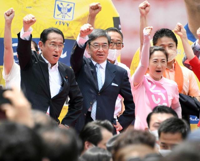 石坂浩二「政治に風穴を」渋谷駅前で演説 生稲晃子氏の選挙応援/芸能/デイリースポーツ online