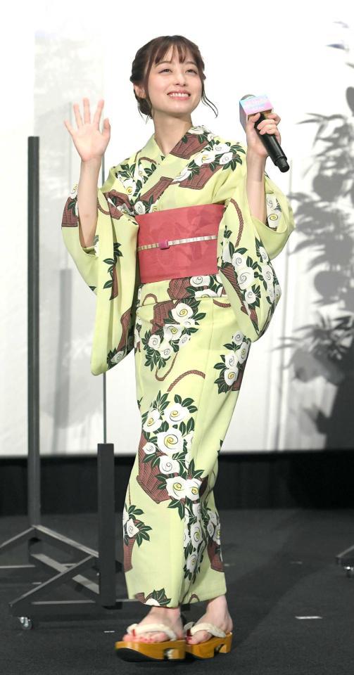 橋本環奈 浴衣姿「夏らしくてステキ」城田優は衝撃発言/芸能/デイリー