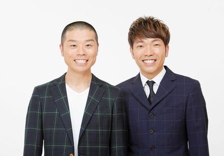 　アキナの山名文和（左）と秋山賢太