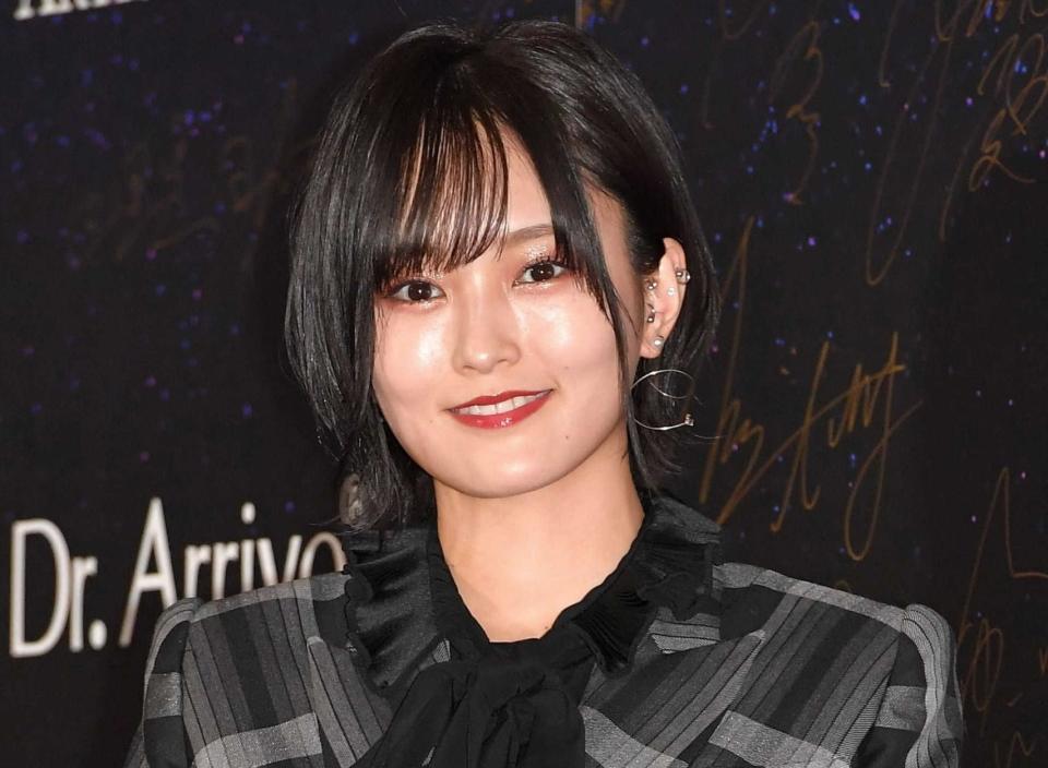 　山本彩