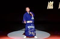 　熱唱する桂文枝