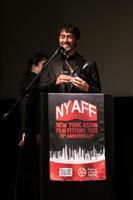 　ニューヨーク・アジアン映画祭でスター・アジア賞を受賞し笑顔でスピーチする阿部寛