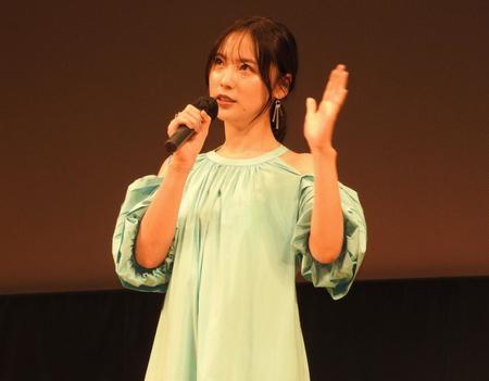 　撮影の思い出を語る池上紗理依＝東京都内