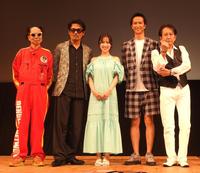 　「ひとつの空」プレミア試写会イベントに登場した（左から）南部虎弾、川本淳市、池上紗理依、秋山真太郎、倉一平＝東京都内