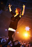 　ファイナル公演で躍動するＧＬＡＹのＴＥＲＵ