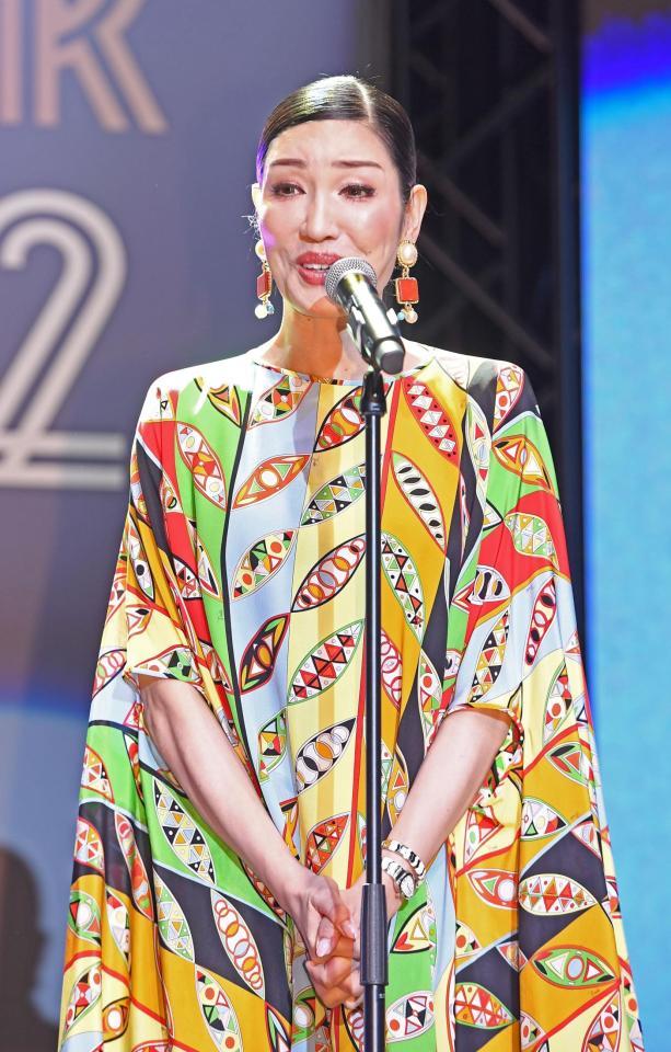 　パリコレ時代のエピソードを披露するアンミカ（撮影・園田高夫）