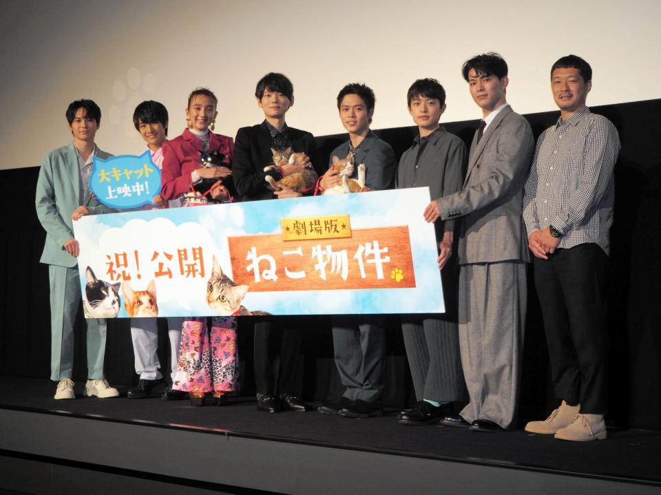 　イベントに登壇した（左から）金子隼也、本田剛文、長井短、古川雄輝、細田佳央太、上村海成、松大航也、綾部真弥監督