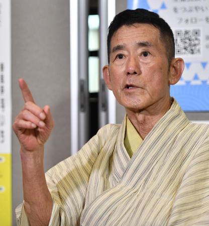 復帰後のこれからについて話す三遊亭円楽（撮影・西岡正）