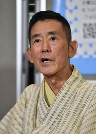 復帰の感想を話す三遊亭円楽（撮影・西岡正）