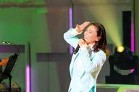 　地元ステージでヒット曲を披露した氷川きよし