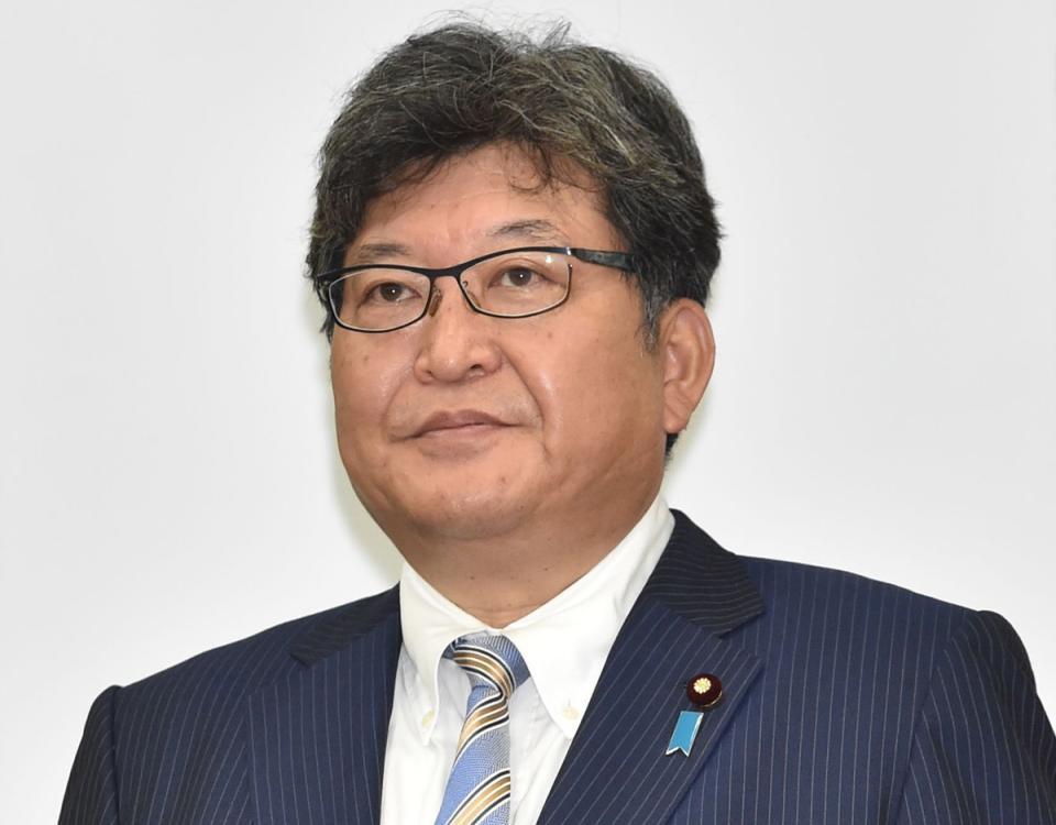 　萩生田光一氏