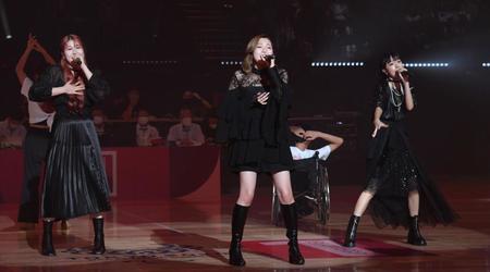 　東京２０２０パラリンピック１周年記念イベントでライブパフォーマンスを見せたＬｉｔｔｌｅ　Ｇｌｅｅ　Ｍｏｎｓｔｅｒ（撮影・佐々木彰尚）