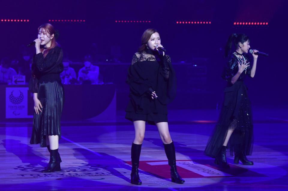　東京２０２０パラリンピック１周年記念イベントでライブパフォーマンスを見せたＬｉｔｔｌｅ　Ｇｌｅｅ　Ｍｏｎｓｔｅｒ（撮影・佐々木彰尚）