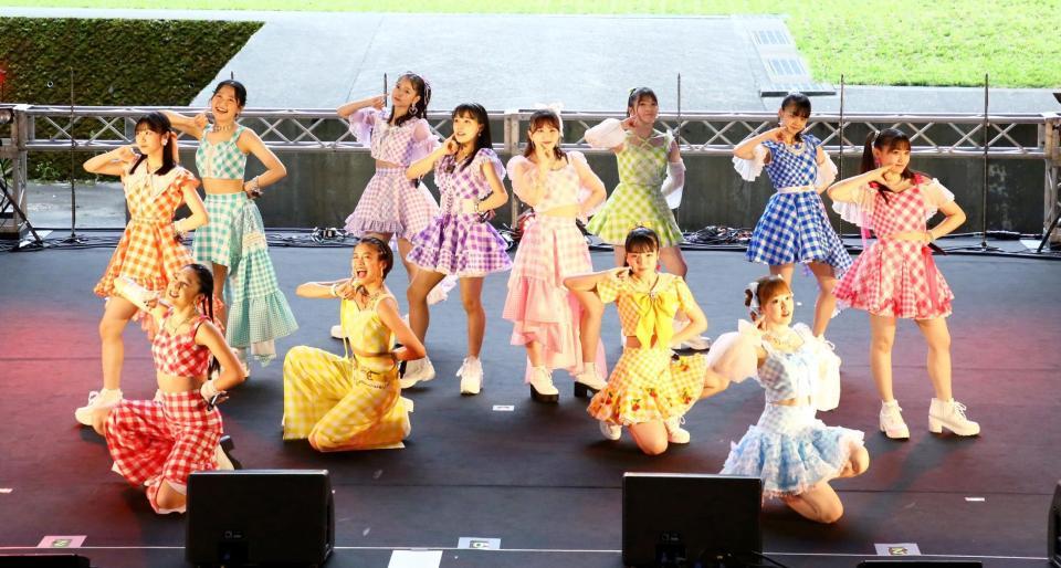 　デビュー５周年で初の野外ワンマンライブを行ったつばきファクトリー